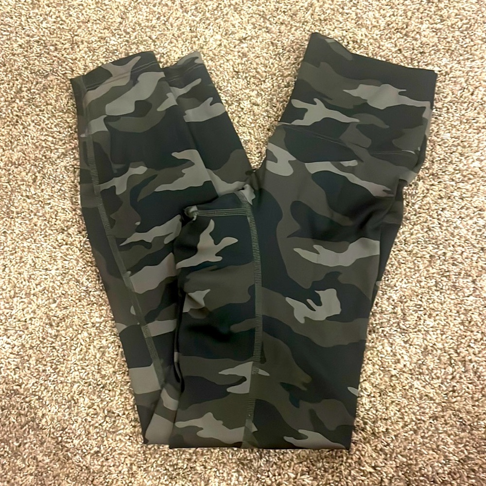 Camo leggings